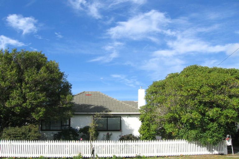 Photo of property in 70 Golders Road, Elderslea, Upper Hutt, 5018