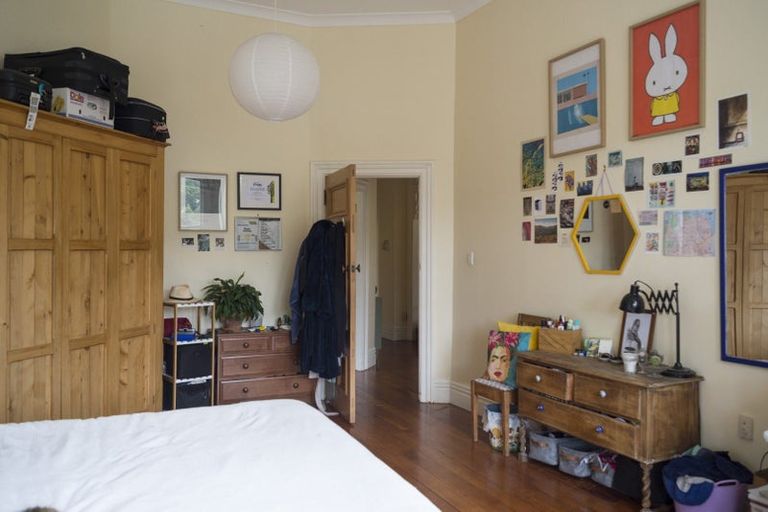 Photo of property in 176 Derwent Street, Island Bay, Wellington, 6023