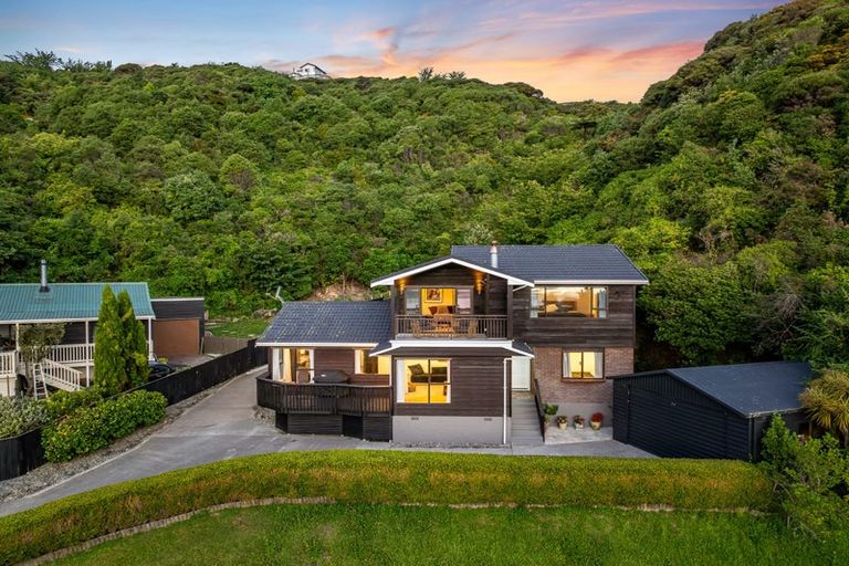 Photo of property in 103-105 Eskdale Road, Papakowhai, Porirua, 5024