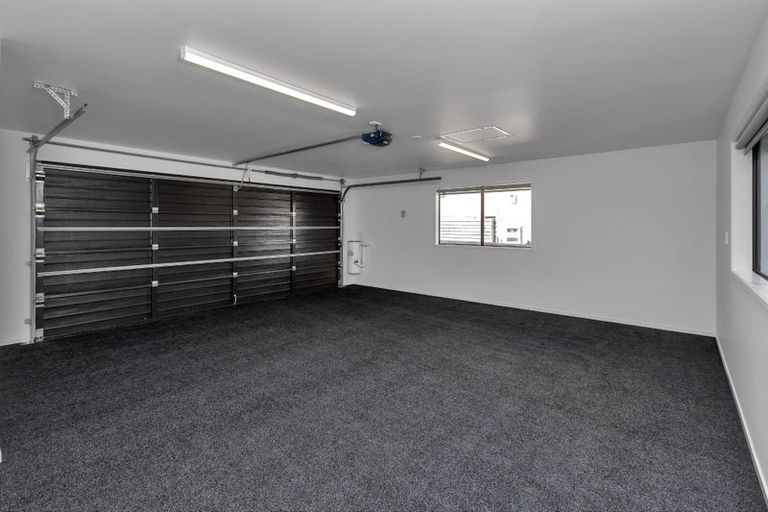 Photo of property in 116 Barbados Way, One Tree Point, 0118