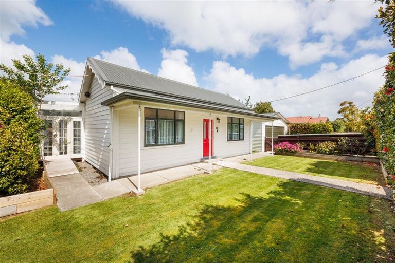 Photo of property in 121/123 High Street, Bulls, 4818