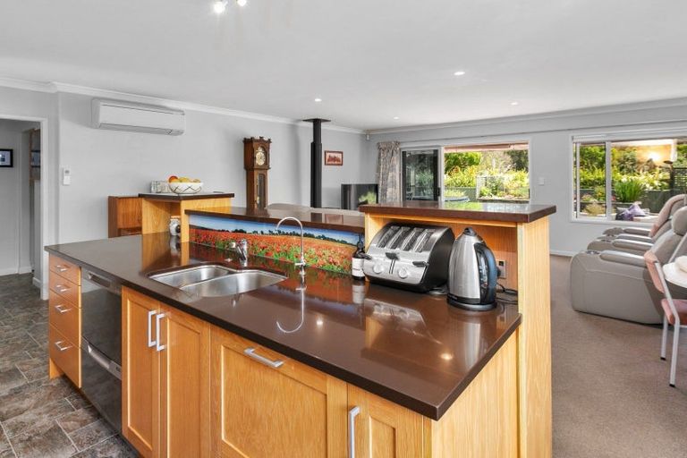 Photo of property in 10 Rochfort Street, Otane, 4202