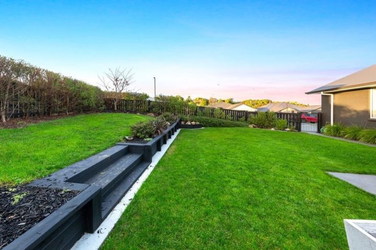 Photo of property in 19 Westmuir Crescent, Pokeno, 2402