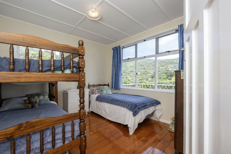 Photo of property in 14 Garden Road, Piha, 0772