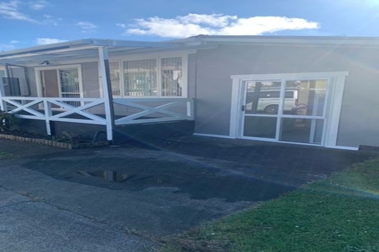 Photo of property in 1/13 Blanes Road, Weymouth, Auckland, 2103