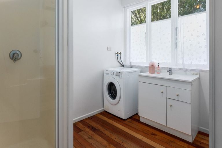 Photo of property in 16 Dinton Street, Russley, Christchurch, 8042