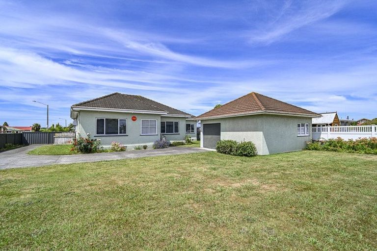 Photo of property in 216 Grove Road, Mayfair, Hastings, 4122