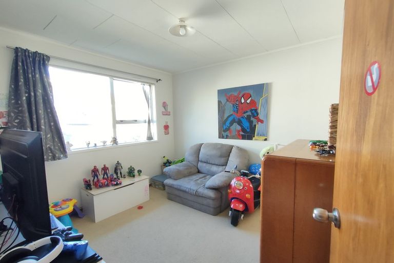 Photo of property in 104 Stanley Road, Glenfield, Auckland, 0629