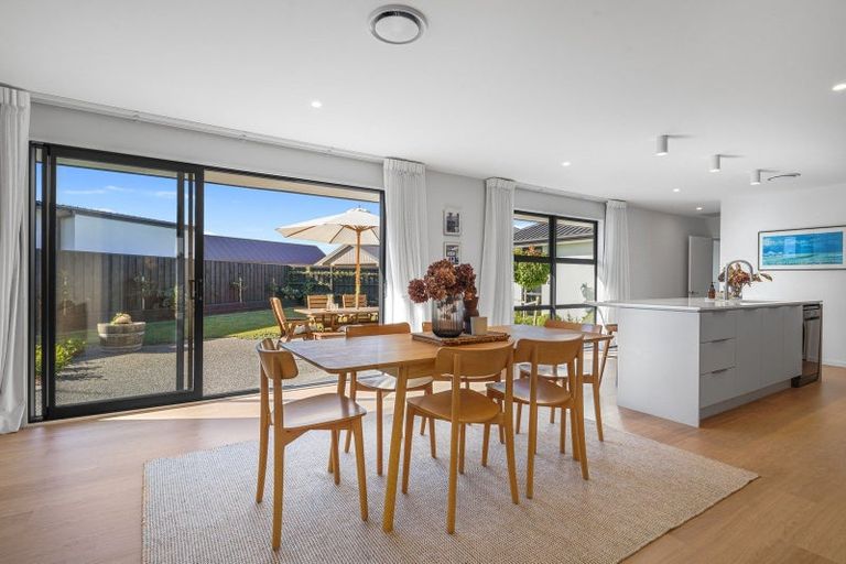 Photo of property in 8 Hotere Street, Rangiora, 7400