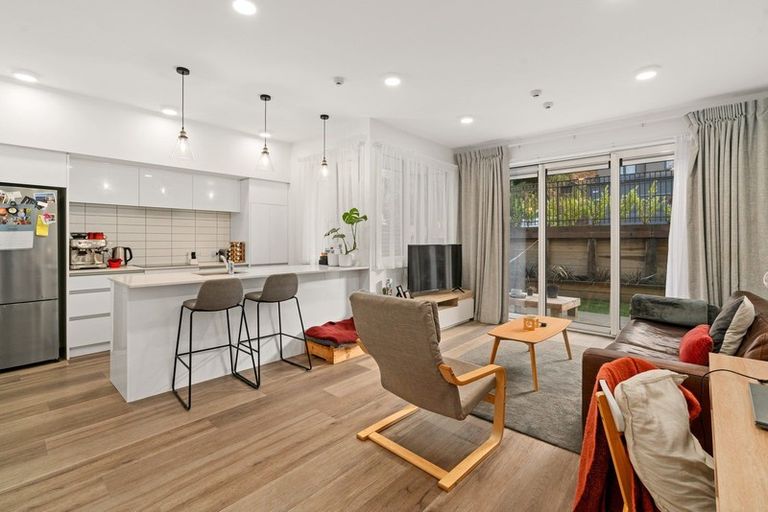 Photo of property in 1/30 Bullendale Drive, Arthurs Point, Queenstown, 9371