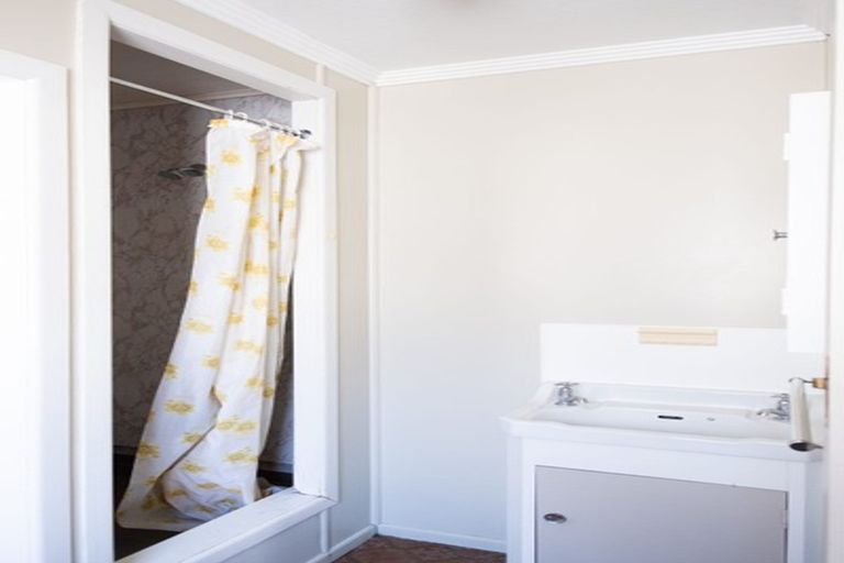 Photo of property in 12 Wellington Street, Hamilton East, Hamilton, 3216