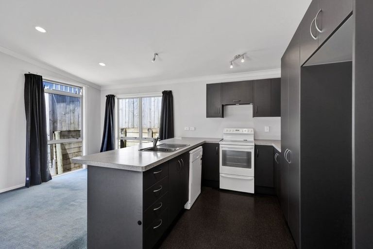 Photo of property in 34/2 Hori Street, Vogeltown, New Plymouth, 4310