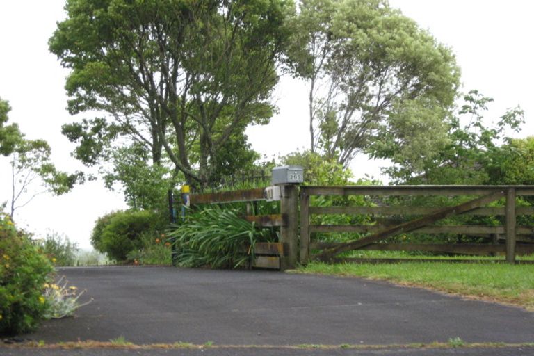 Photo of property in 295 Ponga Road, Opaheke, Papakura, 2584