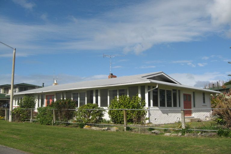 Photo of property in 46 Wellwood Terrace, Te Awanga, 4102