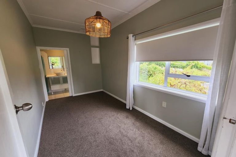 Photo of property in 3 Clyde Road, Bluff Hill, Napier, 4110