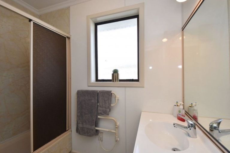 Photo of property in 216 Conyers Street, Strathern, Invercargill, 9812