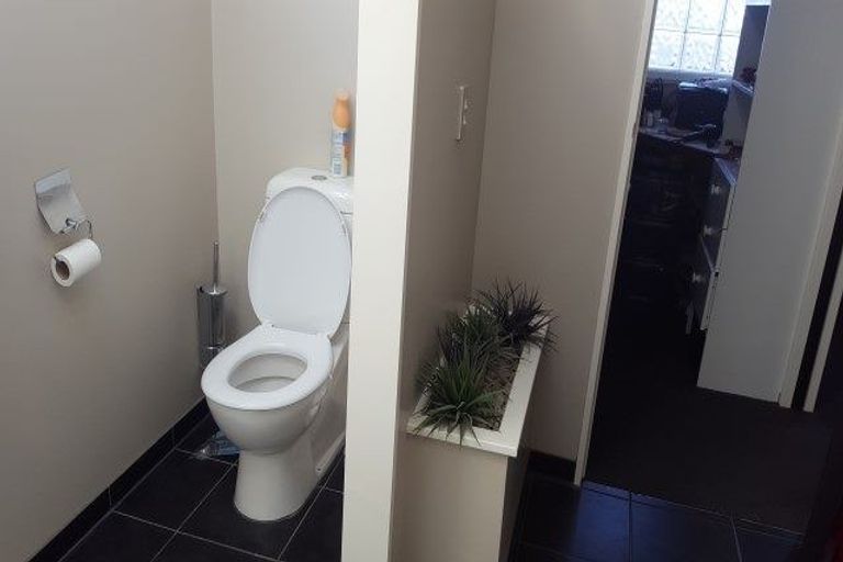 Photo of property in 10 Kilsyth Street, Karori, Wellington, 6012