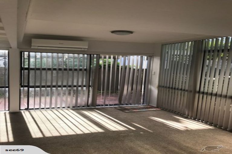 Photo of property in 19 Wilding Avenue, Northcote Point, Auckland, 0627