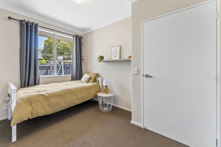 Photo of property in 14 Farm Lane, Parklands, Christchurch, 8083