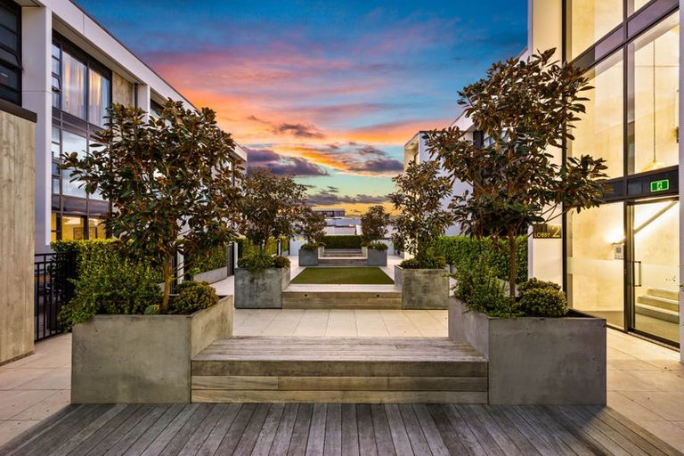 Photo of property in 412/8 Kingsland Terrace, Kingsland, Auckland, 1021