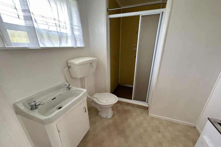 Photo of property in 21 Gilliam Street, New Lynn, Auckland, 0600