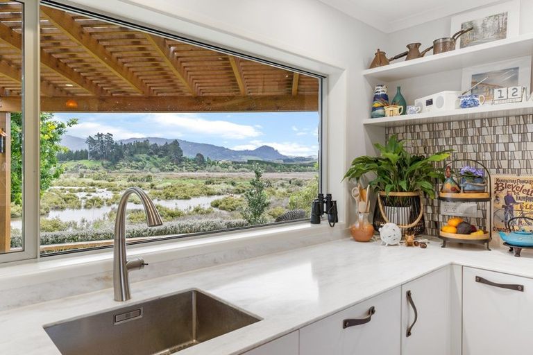 Photo of property in 21 Riverside Place, Katikati, 3129