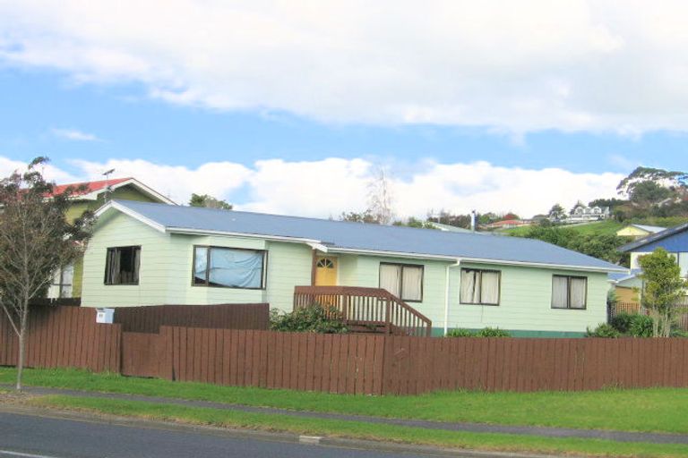 Photo of property in 17 Aspiring Avenue, Clover Park, Auckland, 2019