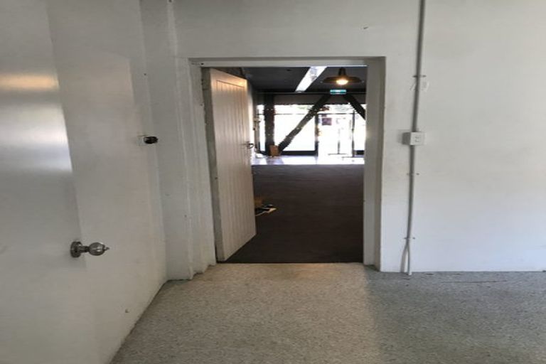 Photo of property in 3/143 Great South Road, Papakura, 2110