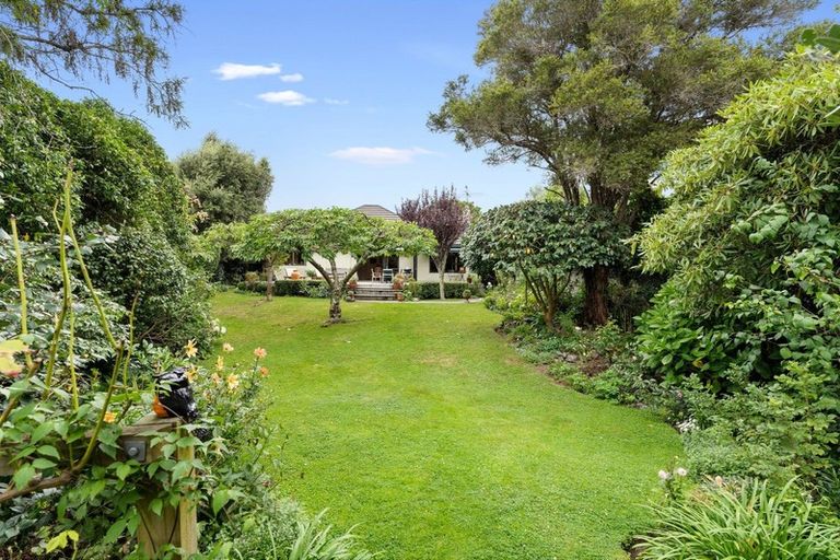 Photo of property in 13 Horopito Road, Waikanae, 5036