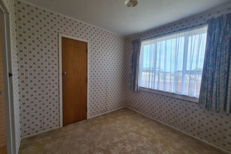 Photo of property in 12 Hickey Place, Opunake, 4616