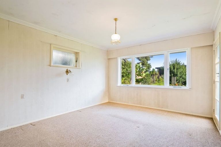 Photo of property in 19 Mahoe Street, Otaki Beach, Otaki, 5512
