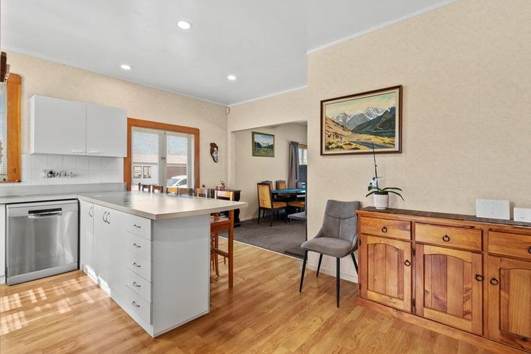 Photo of property in 50 Kath Henry Lane, Drury, 2113