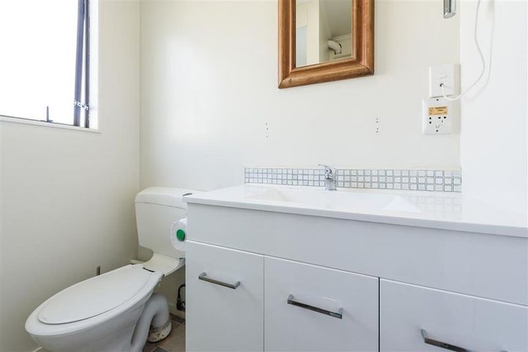 Photo of property in 6/51 Austin Street, Mount Victoria, Wellington, 6011