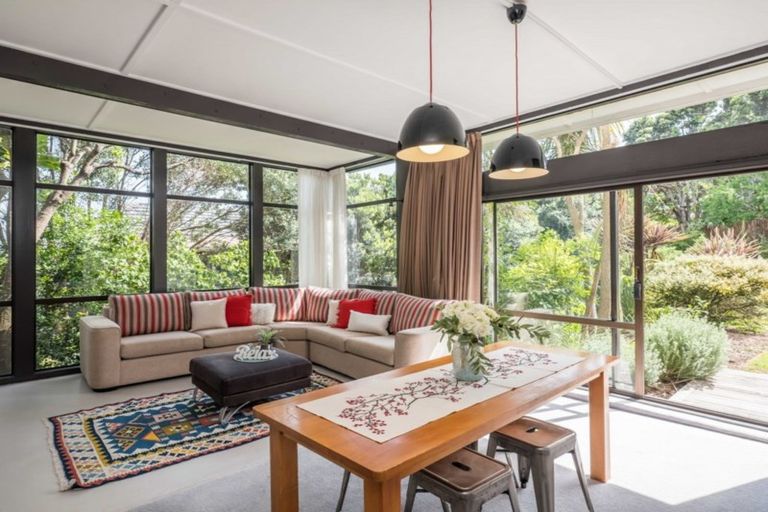 Photo of property in 9 Hona Street, Waikanae Beach, Waikanae, 5036