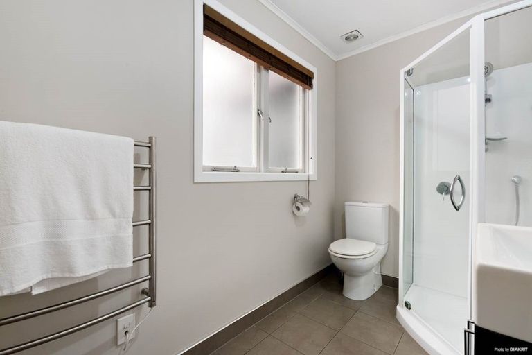 Photo of property in 88 Saddleback Rise, Murrays Bay, Auckland, 0630