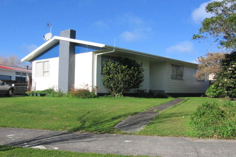 Photo of property in 42 Geraldine Crescent, Cloverlea, Palmerston North, 4412