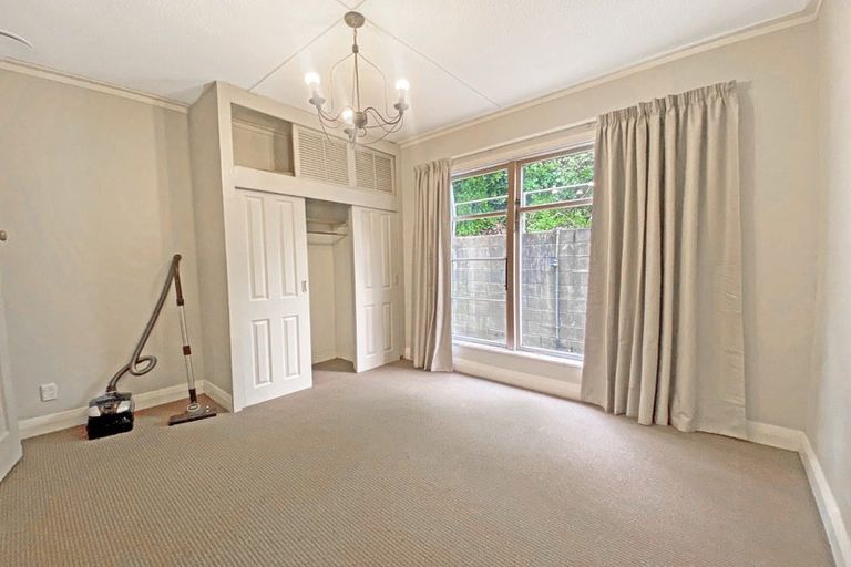 Photo of property in 49 Pembroke Road, Northland, Wellington, 6012