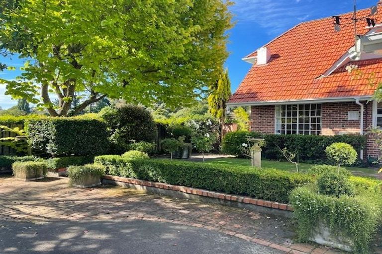 Photo of property in 84 Parkes Avenue, Saint Johns Hill, Whanganui, 4501