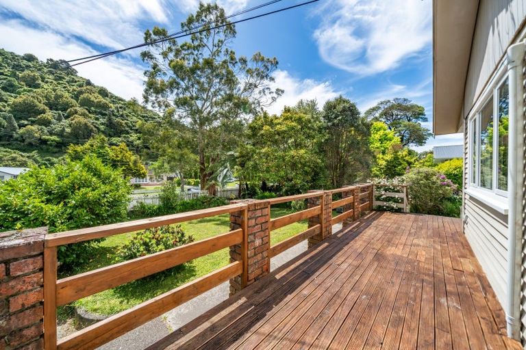 Photo of property in 17 Black Beech Street, Birchville, Upper Hutt, 5018