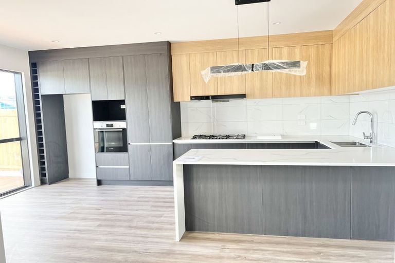 Photo of property in 15 Pilot Drive, Hobsonville, Auckland, 0616