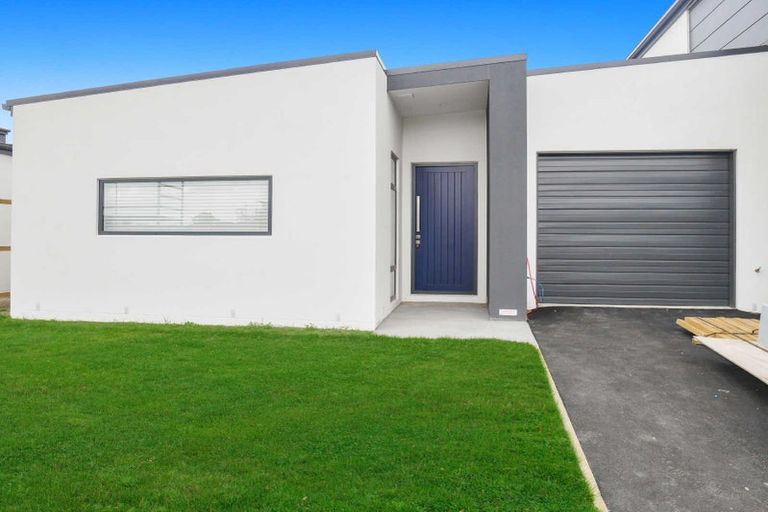 Photo of property in 93 Manakura Street, Russley, Christchurch, 8042