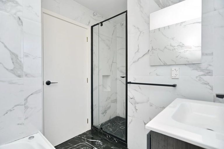 Photo of property in 9 Heathglen Avenue, Parklands, Christchurch, 8083