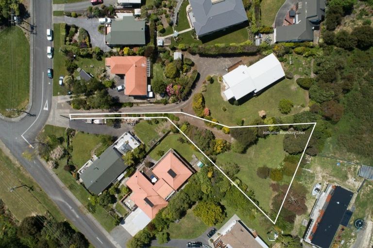 Photo of property in 6 Moana View Road, Waikawa, Picton, 7220