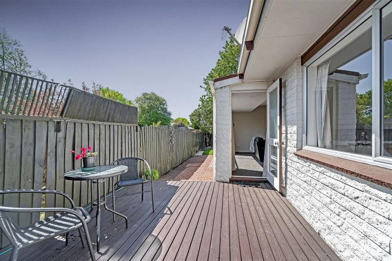 Photo of property in 70a Cutts Road, Russley, Christchurch, 8042