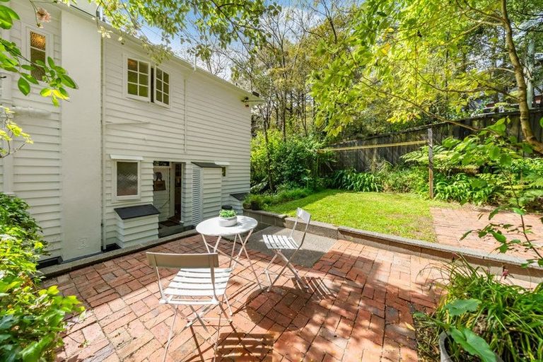 Photo of property in 51 Chatsworth Road, Silverstream, Upper Hutt, 5019