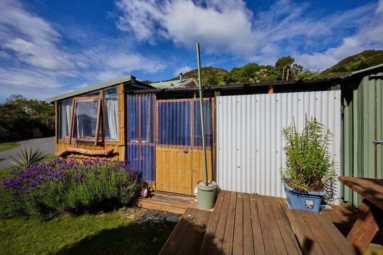 Photo of property in 17 Makura Road, Goose Bay, Kaikoura, 7374