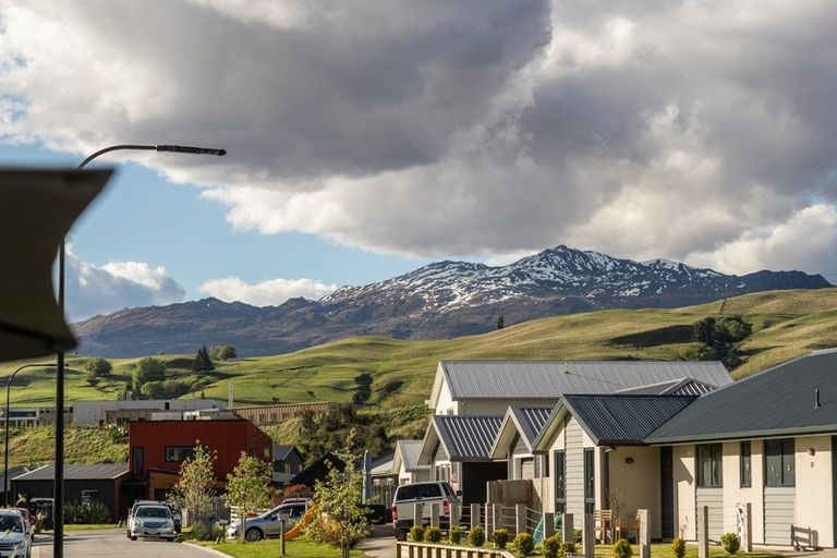 Photo of property in 26 Violet Way, Lower Shotover, Queenstown, 9304