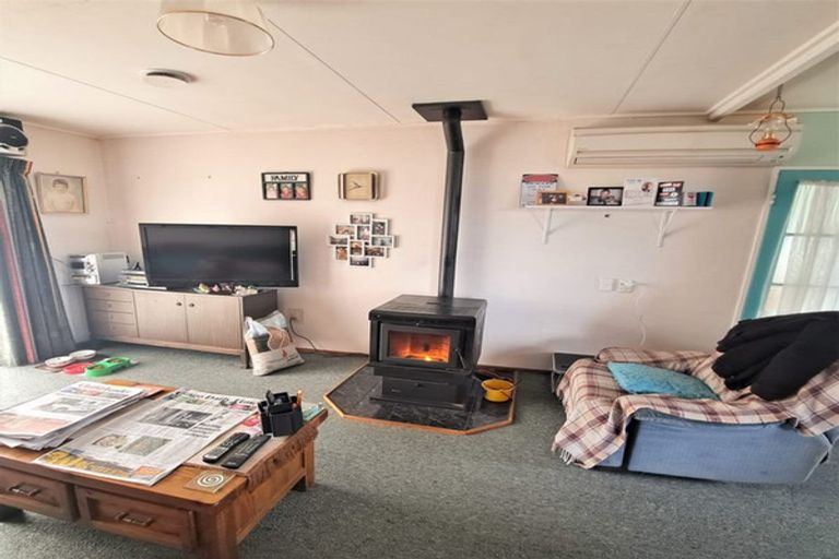 Photo of property in 6 Cambridge Street, Balclutha, 9230