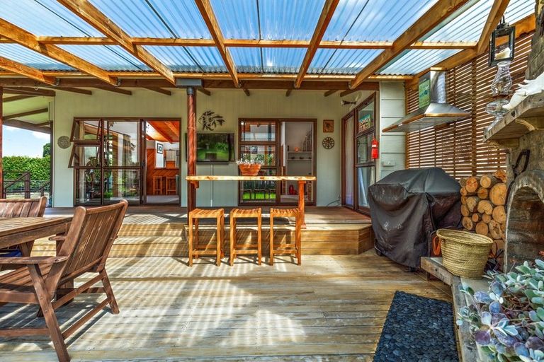 Photo of property in 27 Point Wells Road, Point Wells, Warkworth, 0986