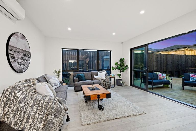 Photo of property in 39 Jeroboam Loop, Kumeu, 0810